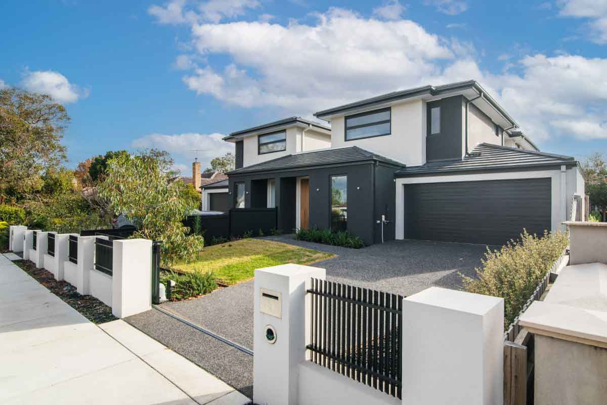 BRAND NEW LUXURY HOME AT ITS FINEST IN GLEN WAVERLY